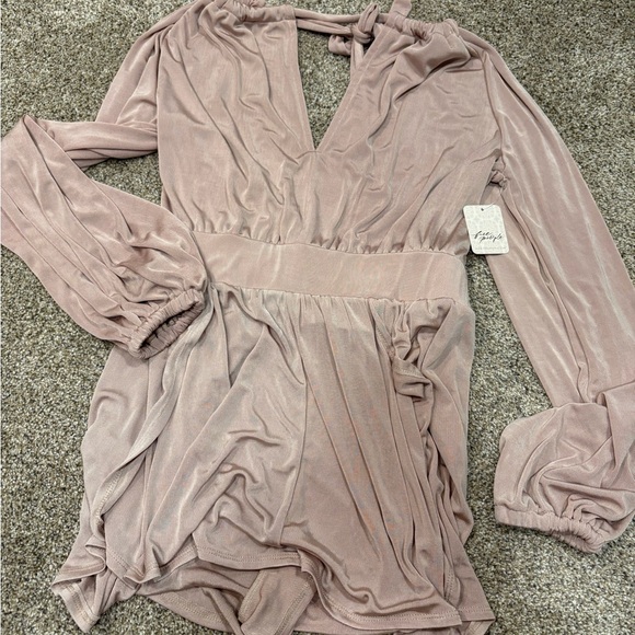 Free People Marina Del Rey Romper XS Mauve NWT - Picture 4 of 5